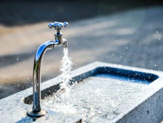 Stadtwerke schalten Wasserversorgung auf Offenbacher Friedhöfen wieder ein